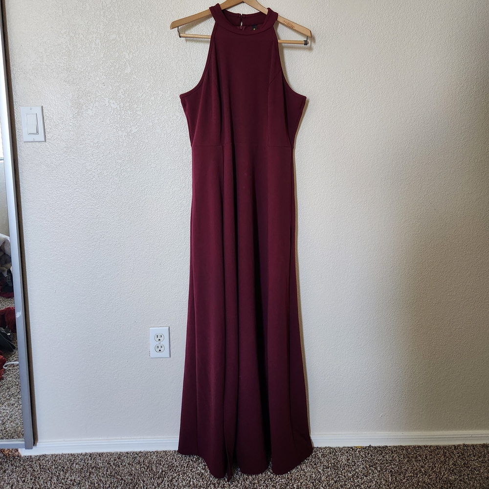 Elegant Burgundy Halter Maxi Dress